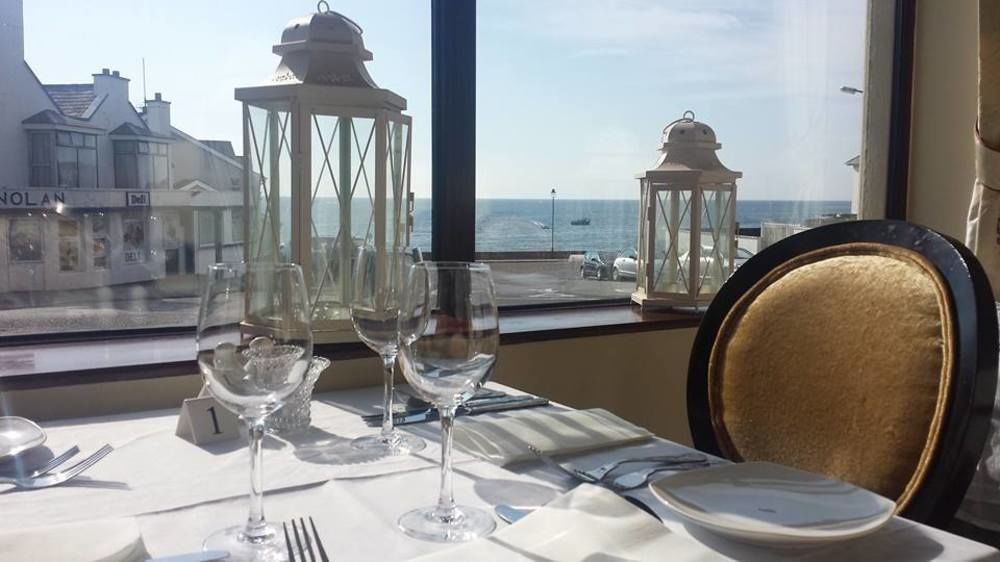 Bay View Hotel Кілкі Екстер'єр фото